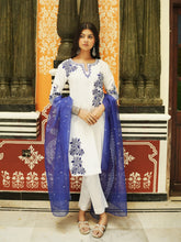 White Kurta Set with Embriodery